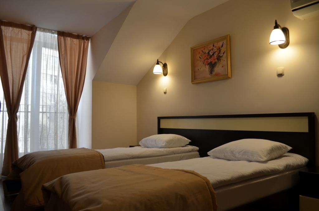 Vila Gardenia Hotel Oradea Exterior foto